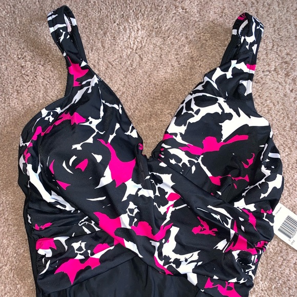 INC One Piece8 VNeck Tank Swimsuit - Picture 5 of 6